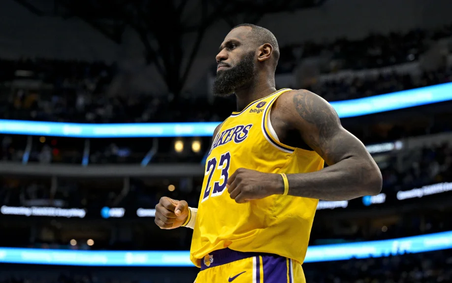 比赛精彩！球员天赋爆发，场上大放异彩的简单介绍