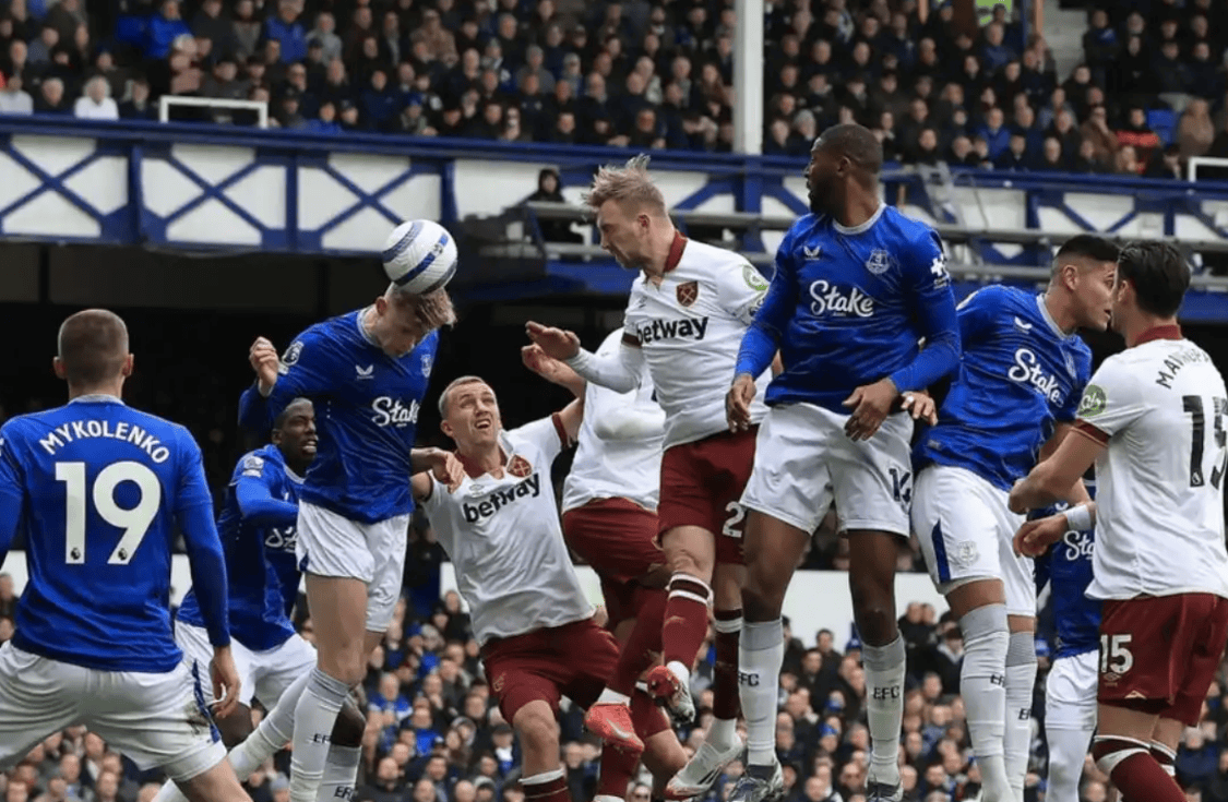 开云平台-曼城主场大胜埃弗顿，梅西破门创造里程碑的简单介绍