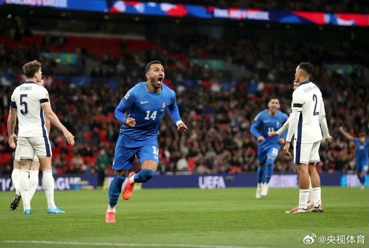 雷恩踢进补时绝杀球,逆转战胜对手 雷恩踢进补时绝杀球,逆转战胜对手