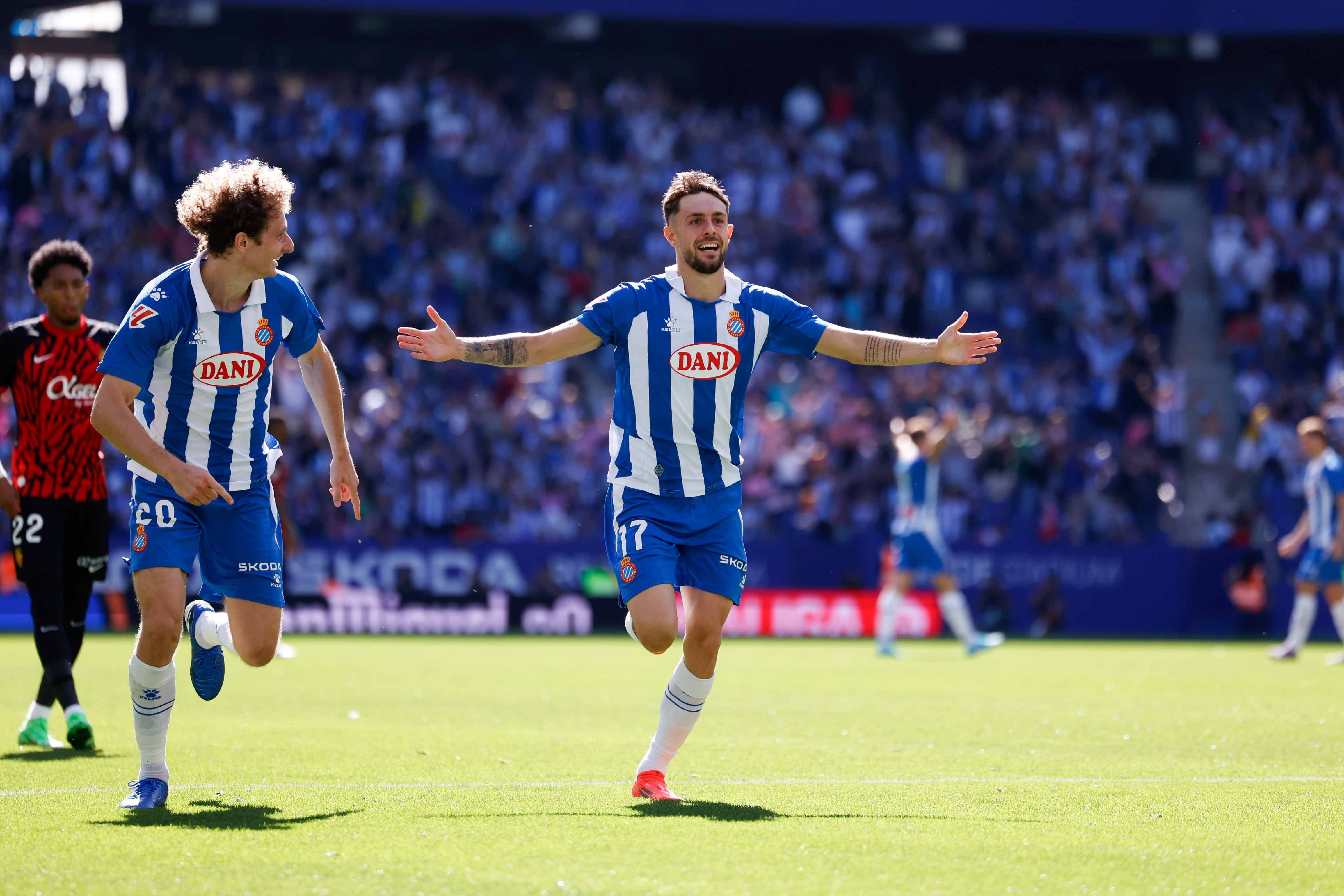 开云体育中国-西班牙国家队备战友谊赛，锻炼实战能力的简单介绍