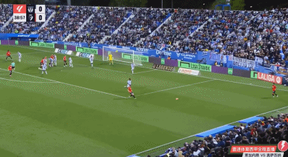 开云平台-巴恩斯利战平哈德斯菲尔德，争议不断的简单介绍