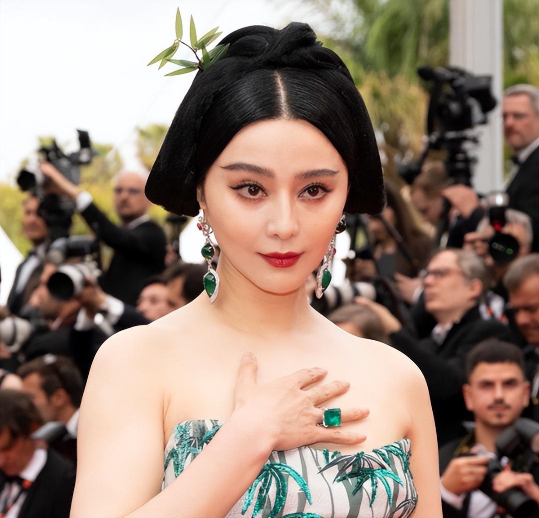 开云平台-关于出色球员成为全场焦点，实力脱颖而出掀起观众欢呼的信息