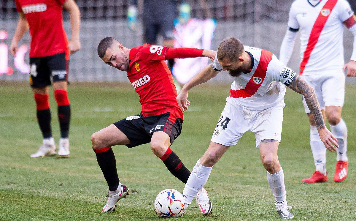 开云体育在线-球员状态起伏不定成为比赛看点