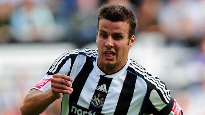 关于伯恩茅斯失利不断,面临保级压力的信息 关于伯恩茅斯失利不断,面临保级压力的信息