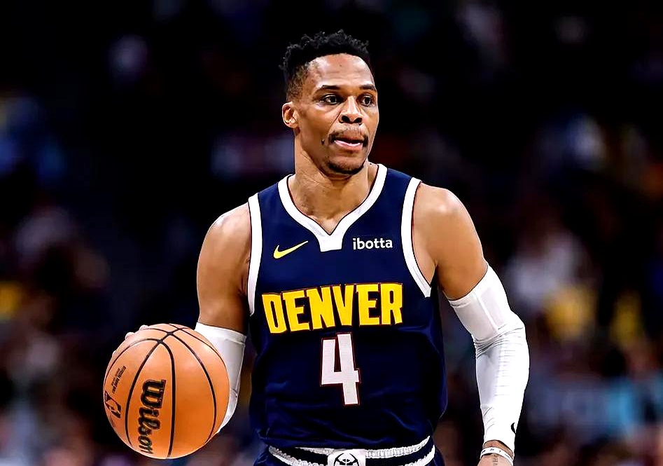 开云体育官网-包含黄蜂爆冷击败掘金，重回东部前八的词条