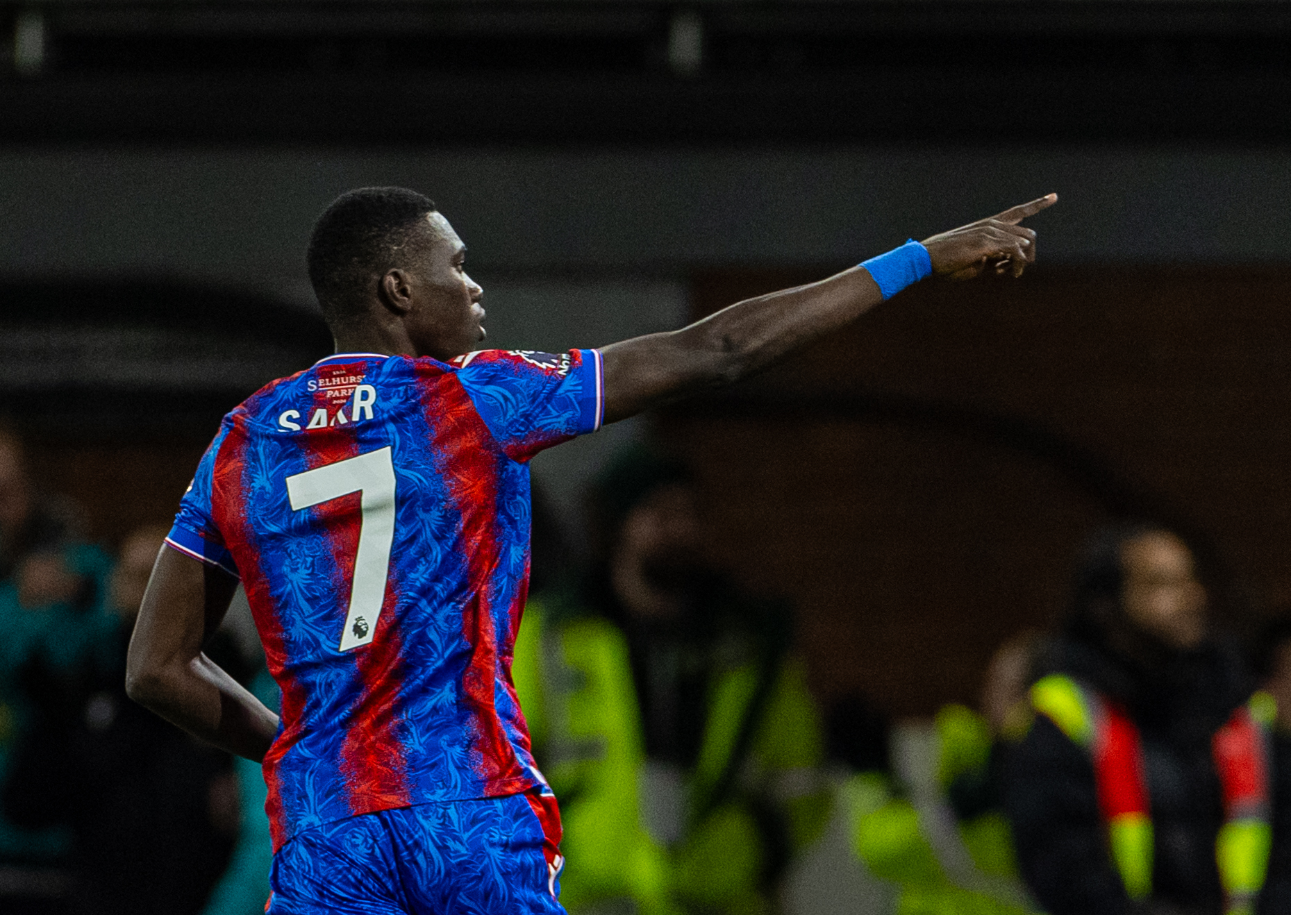 开云体育下载-里昂迎来胜利，球员表现出色展现实力的简单介绍