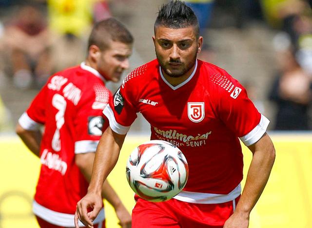 开云平台-狂野对决！勒沃库森迎战多特蒙德的简单介绍