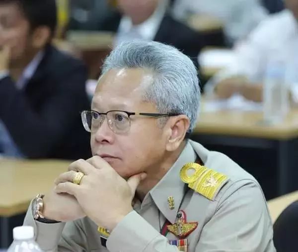 泰国女子足球队迎来新主教练