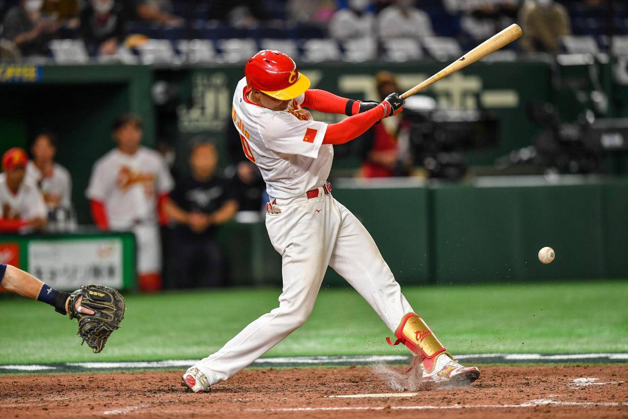 捷克运动员夺得棒球比赛头名的简单介绍 捷克运动员夺得棒球比赛头名的简单介绍