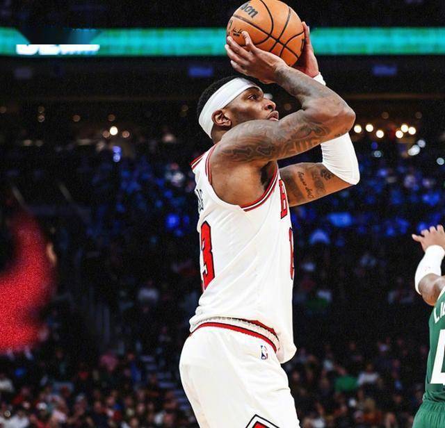 开云体育APP下载-公牛逆转爵士，拉文绝杀关键球