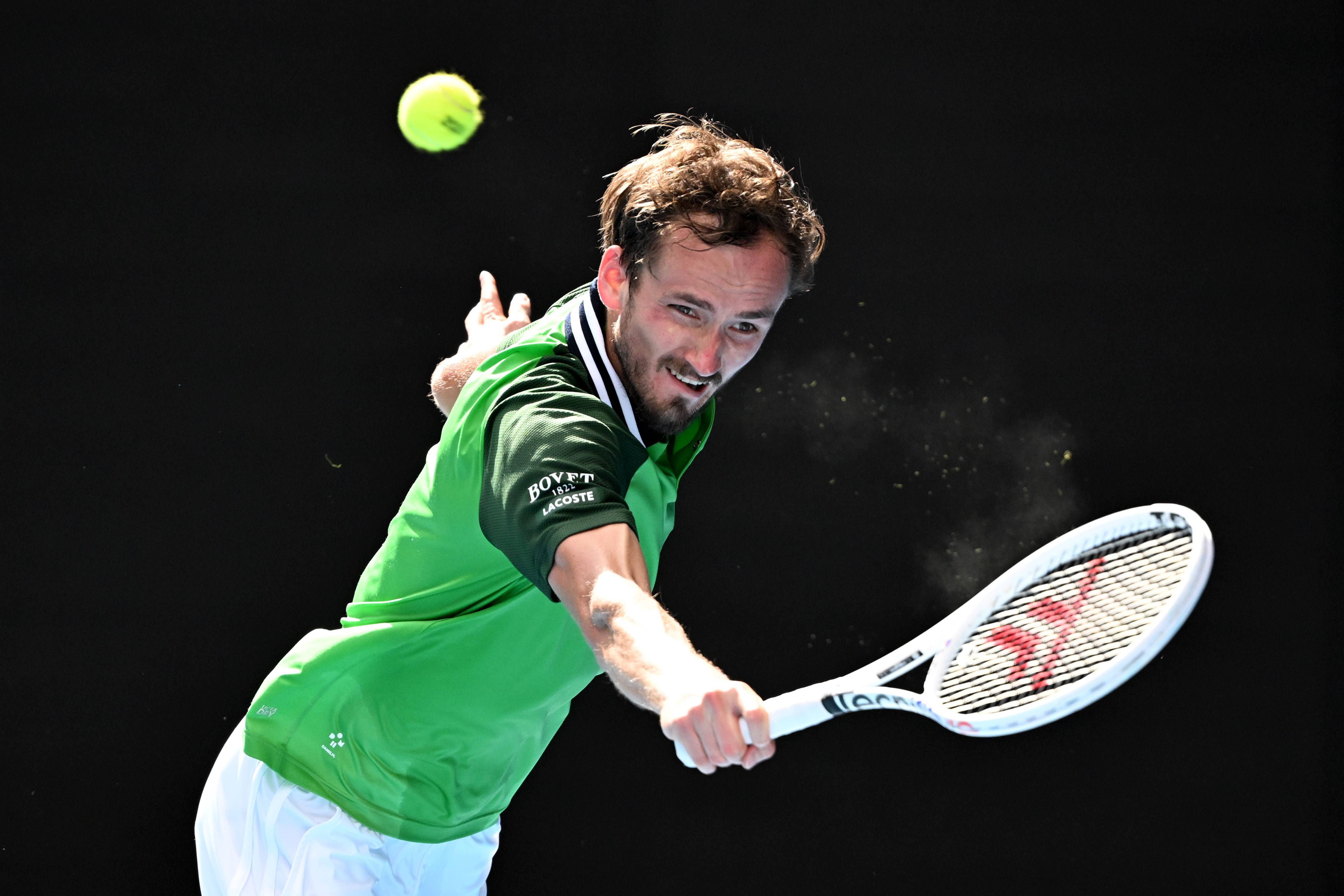 开云体育app-西班牙网球队翻盘法国网球队，梅德韦杰夫打破历史纪录的简单介绍