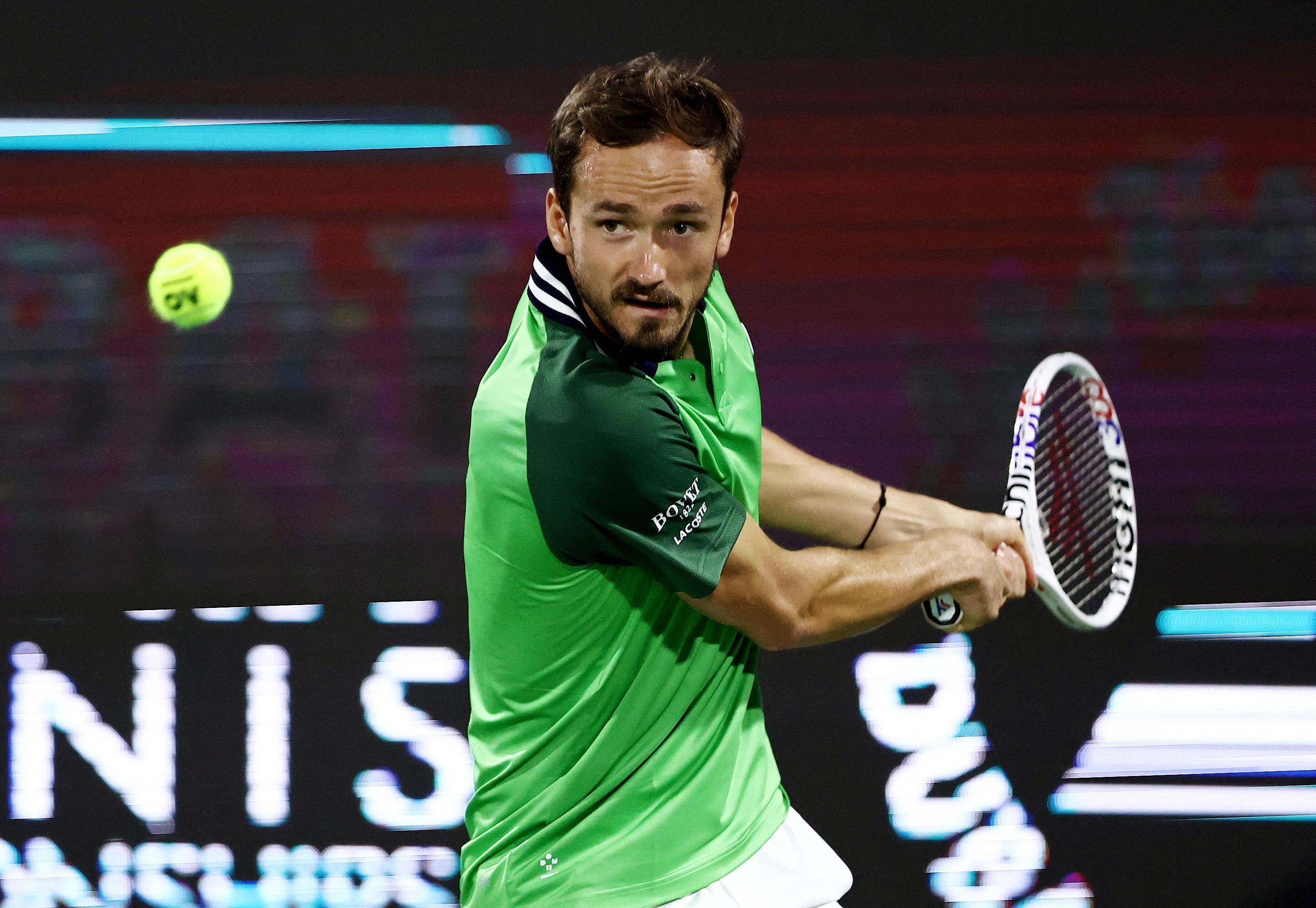 包含美国网球队绝杀意大利网球队,梅德韦杰夫绝境逆转的词条 包含美国网球队绝杀意大利网球队,梅德韦杰夫绝境逆转的词条