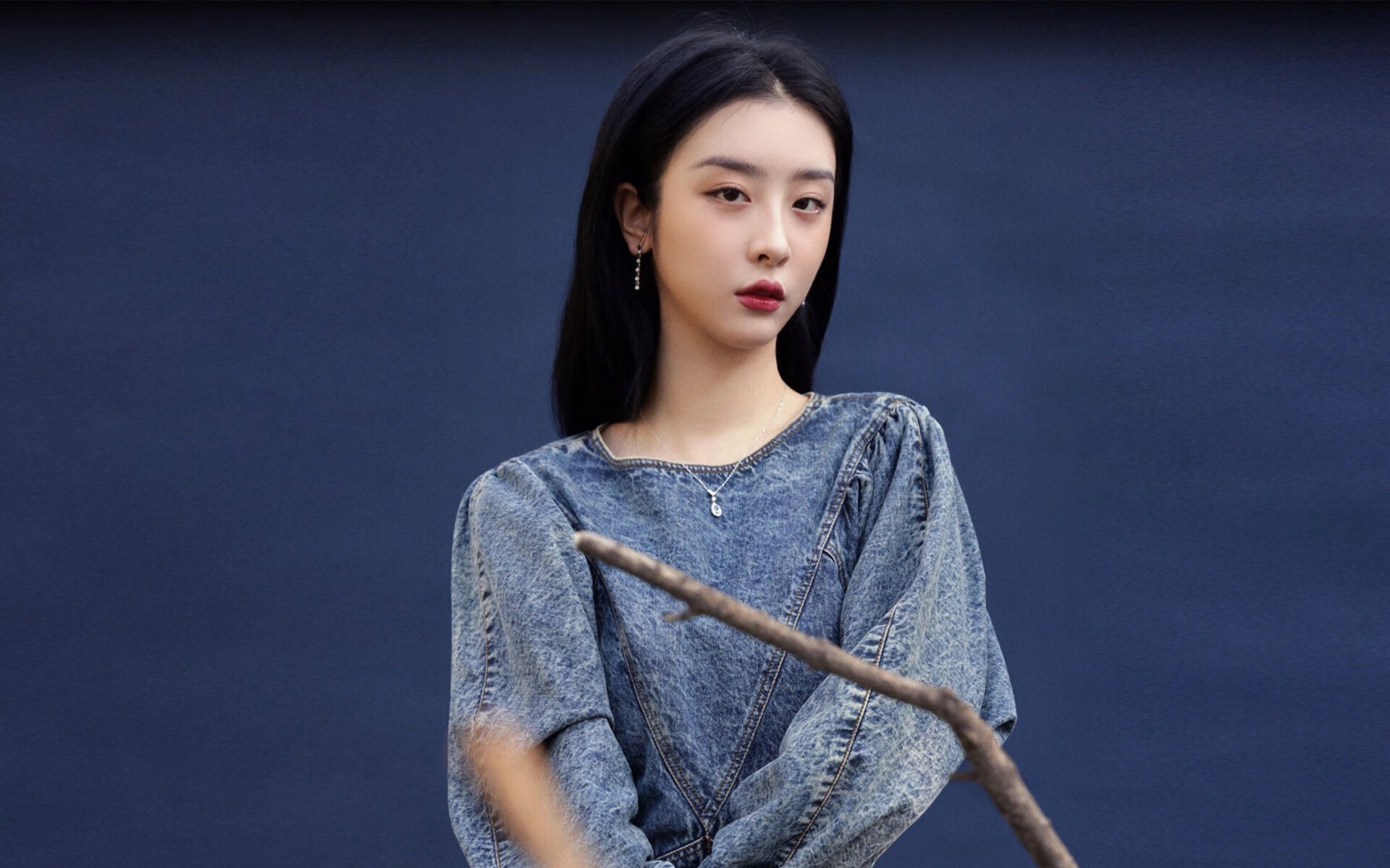 毕尔巴鄂夜战险胜伊拉克，阿什拉夫终场绝杀成关键先生