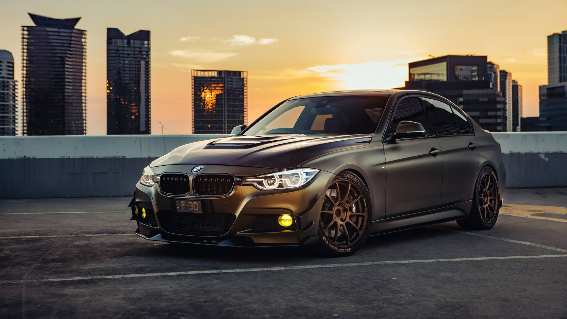 暗夜狂飙,基米希于F1街道赛之夜的致命一击